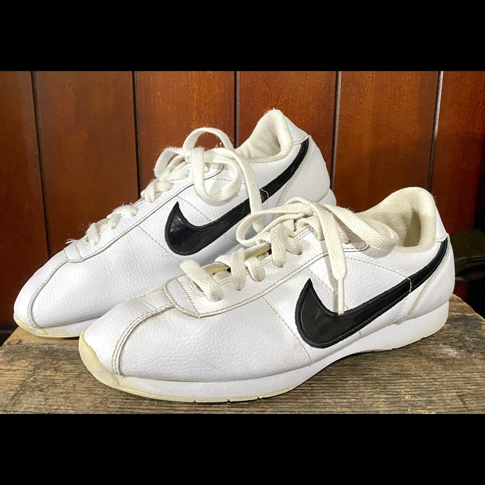 Nike Brand Stamina Low Classic Cheer Shoes Size 8
